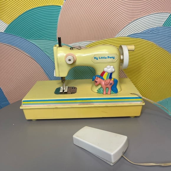 My Little Pony Other 984 My Little Pony Sewing Machine Working